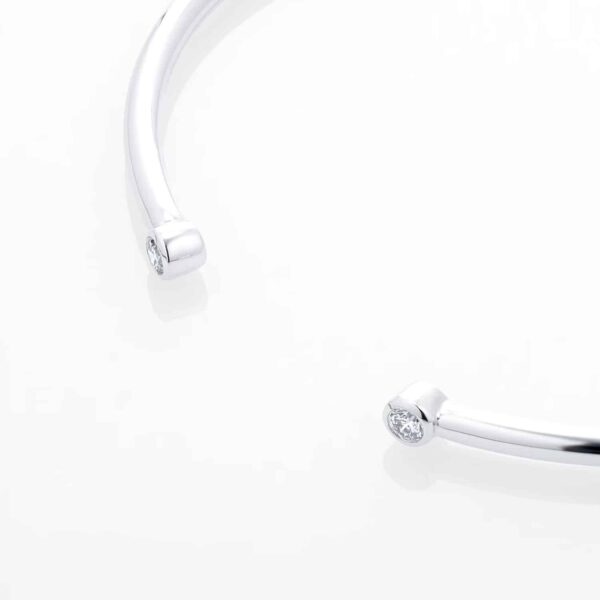 Gossamer Silver 0.15cttw Diamond Bangle - Image 3