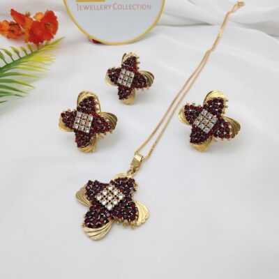 Maroon Majesty Combo